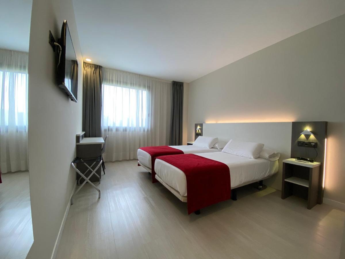 New Bilbao Airport Hotel 3*